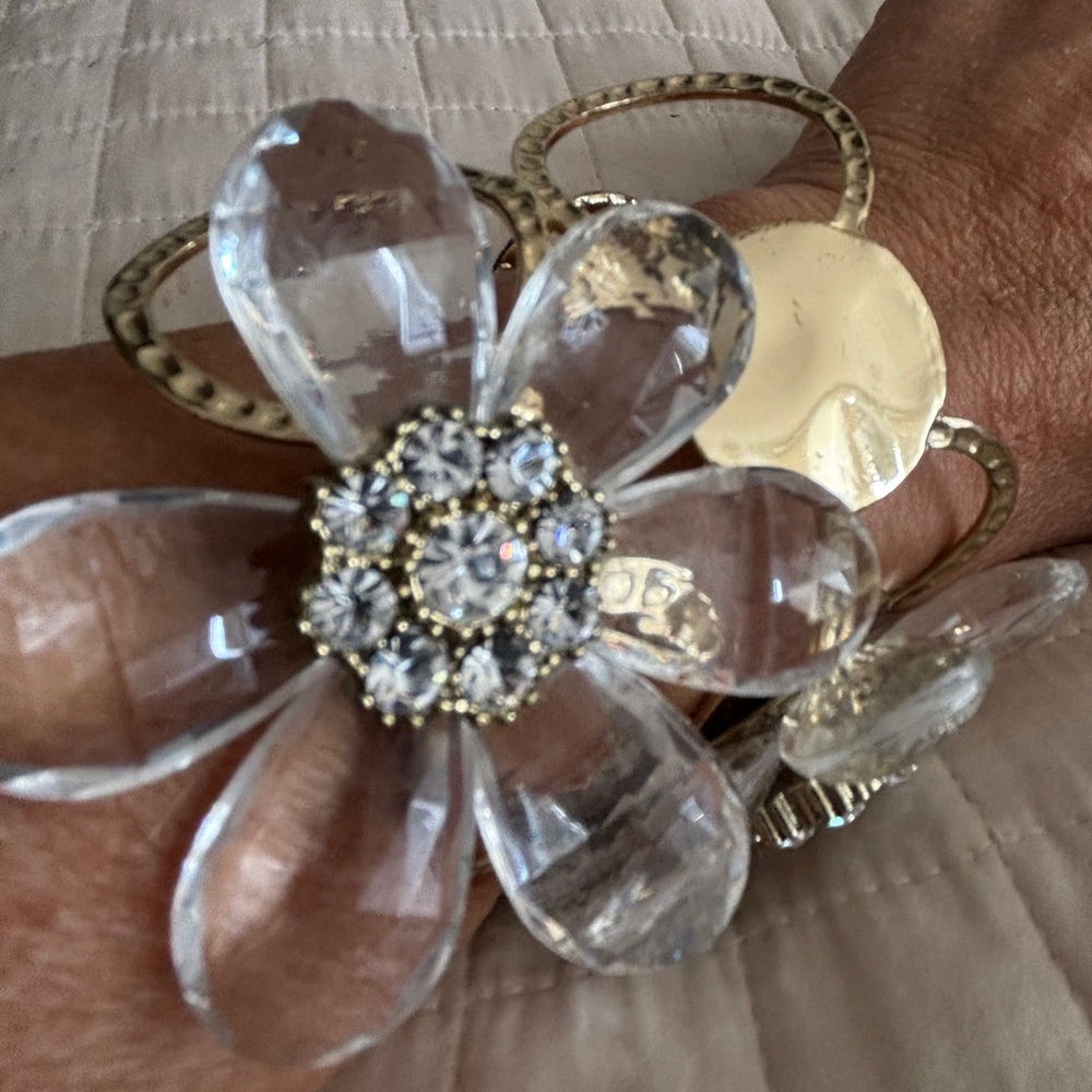 Clear Flower Crystal Bracelet with Gold